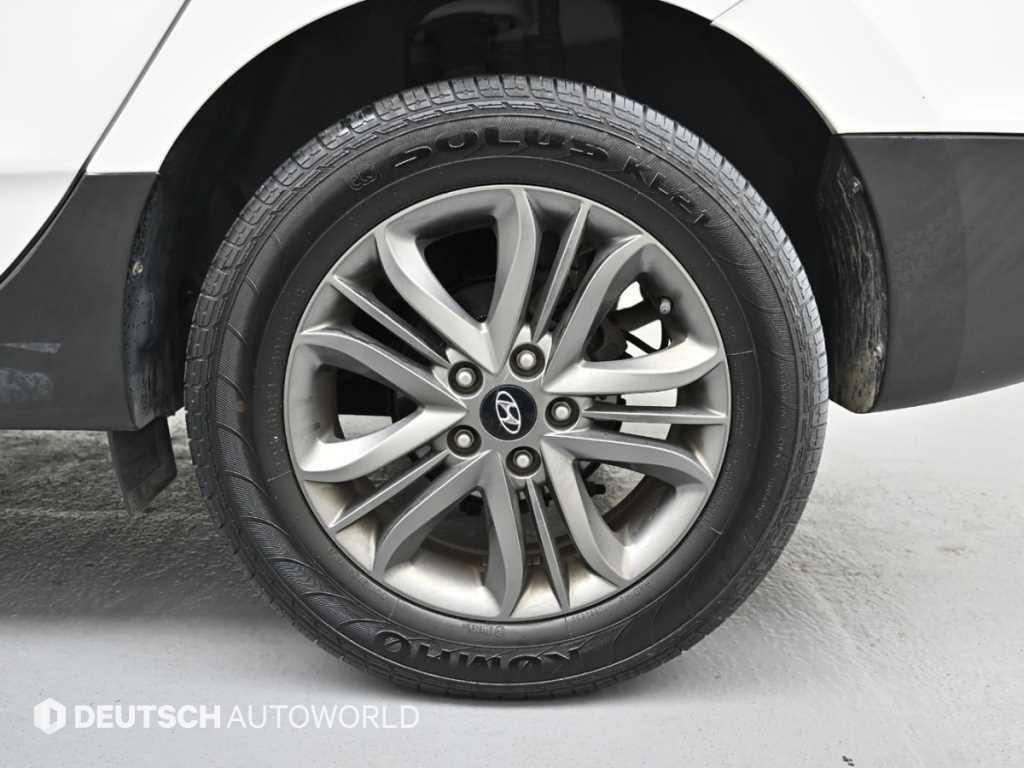 HYUNDAI Tucson - Vista 5