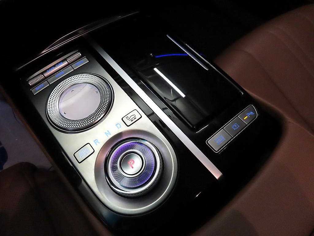 Genesis G80 - Vista 12