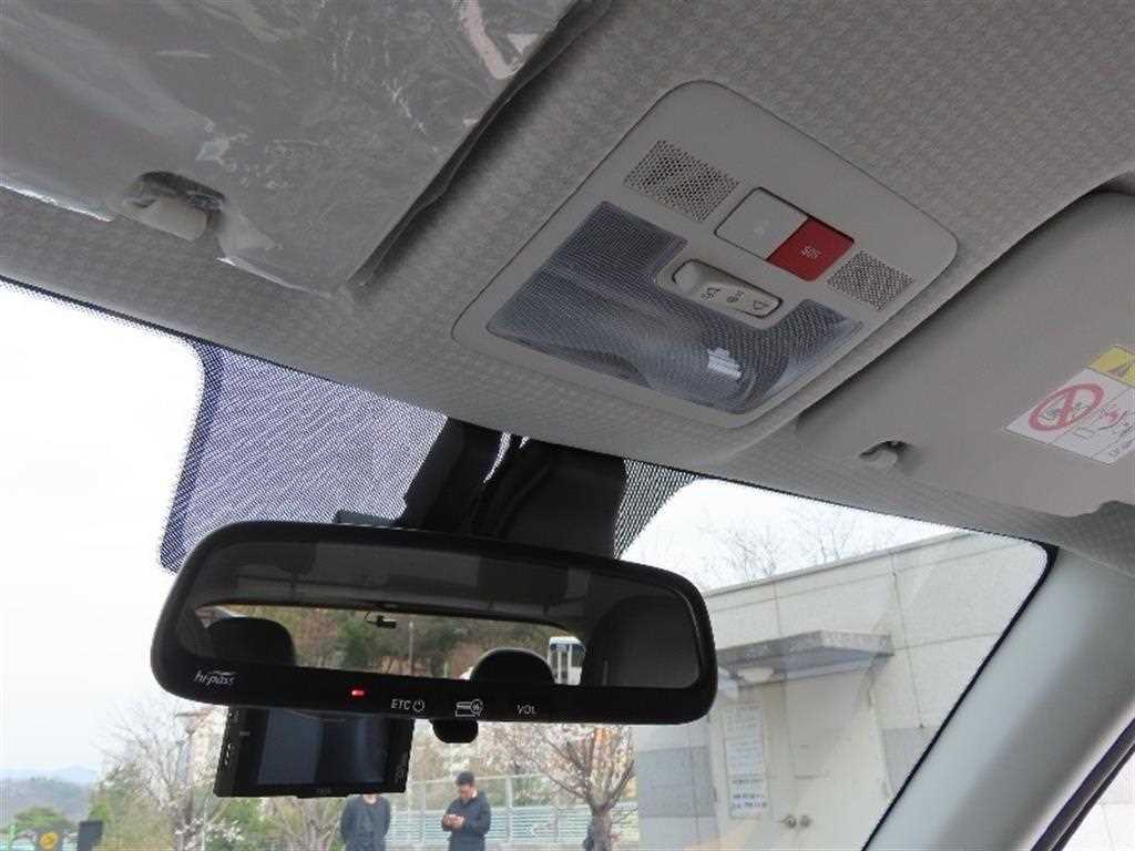 HYUNDAI Casper - Vista 10