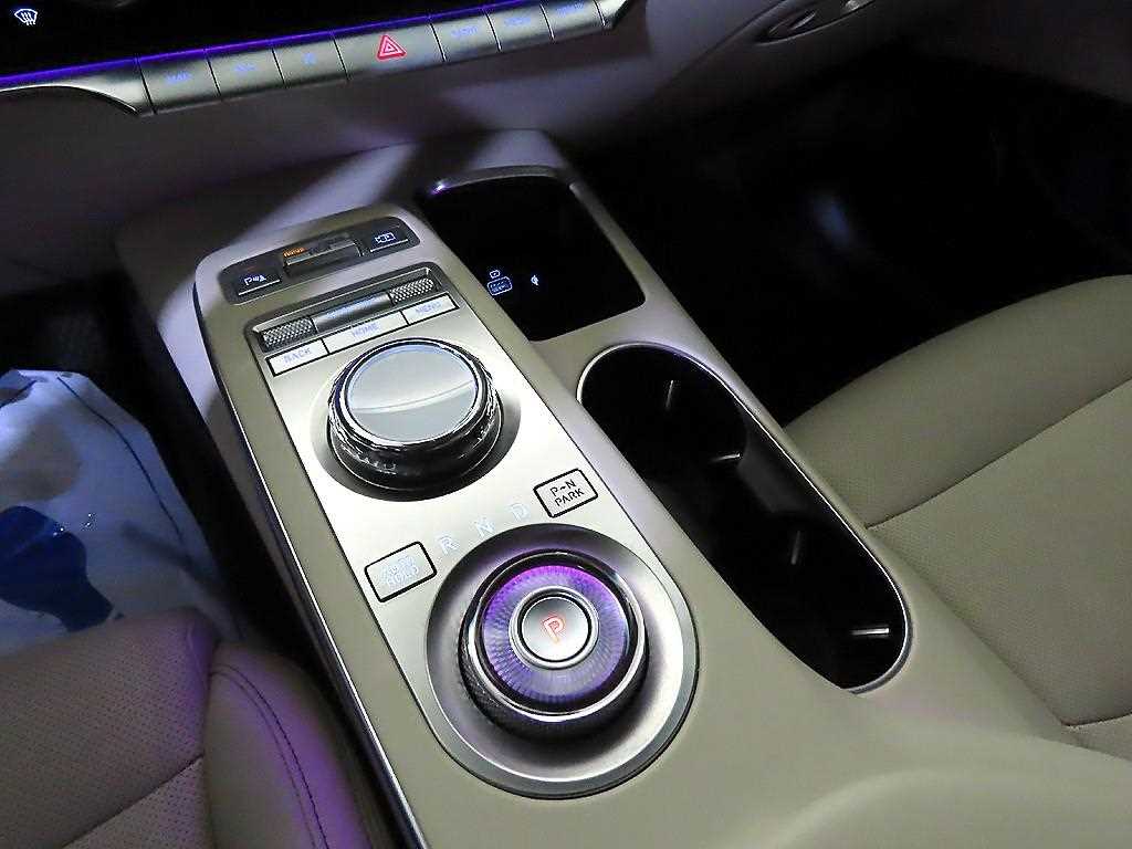 Genesis GV70 - Vista 12