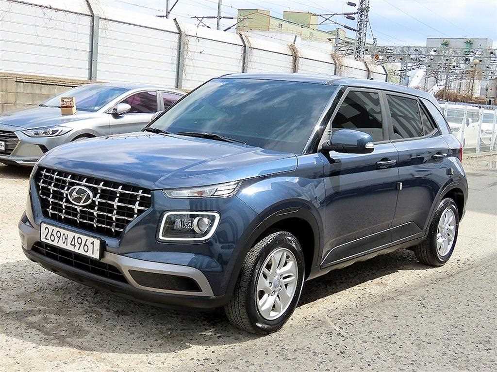HYUNDAI Venue - Vista 2