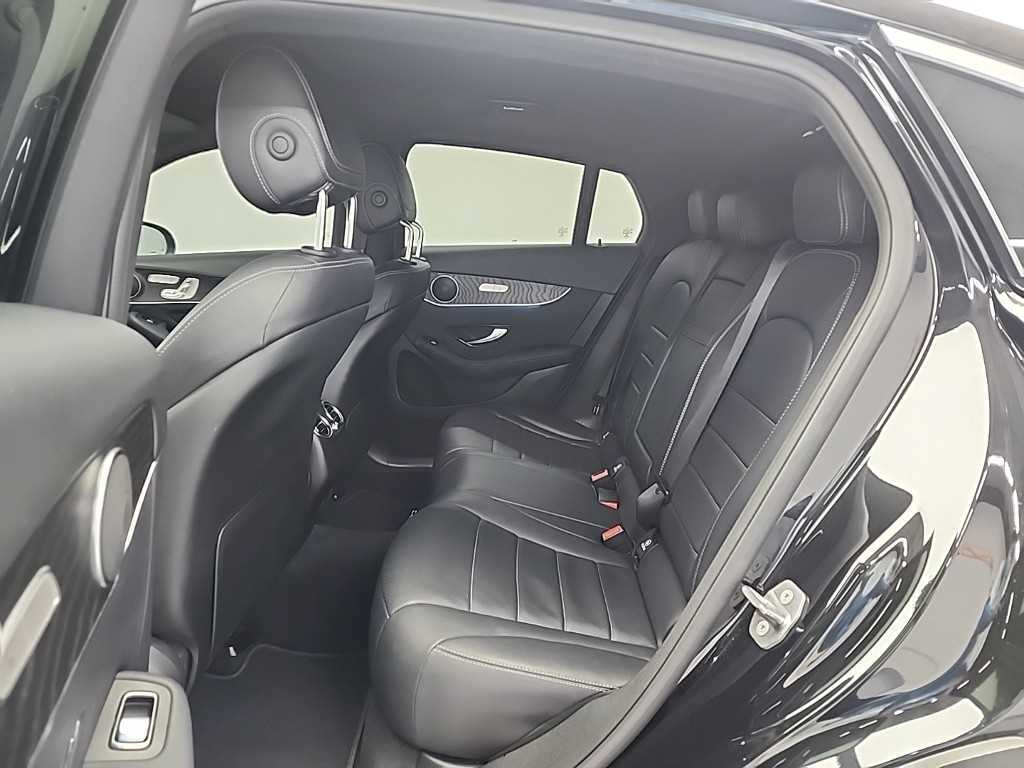 Mercedes Benz GLC Class - Vista 12