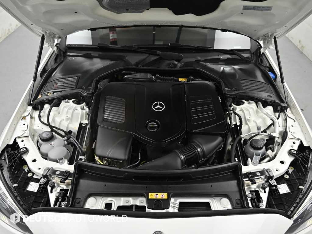 Mercedes Benz C Class - Vista 6