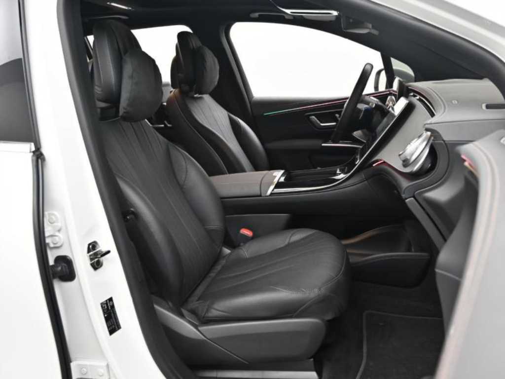 Mercedes Benz EQS - Vista 10