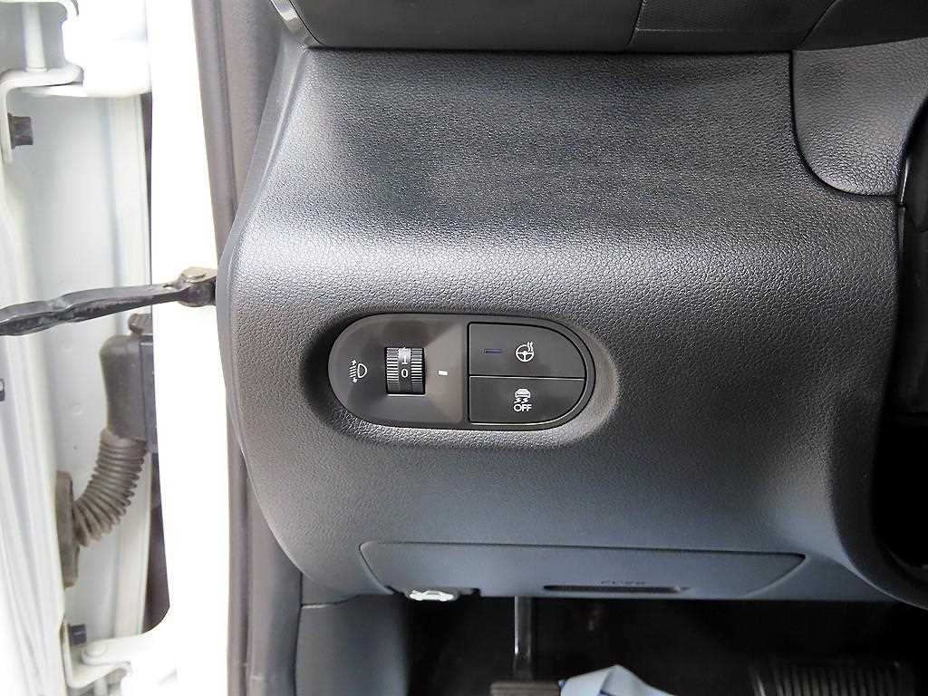 HYUNDAI Casper - Vista 12