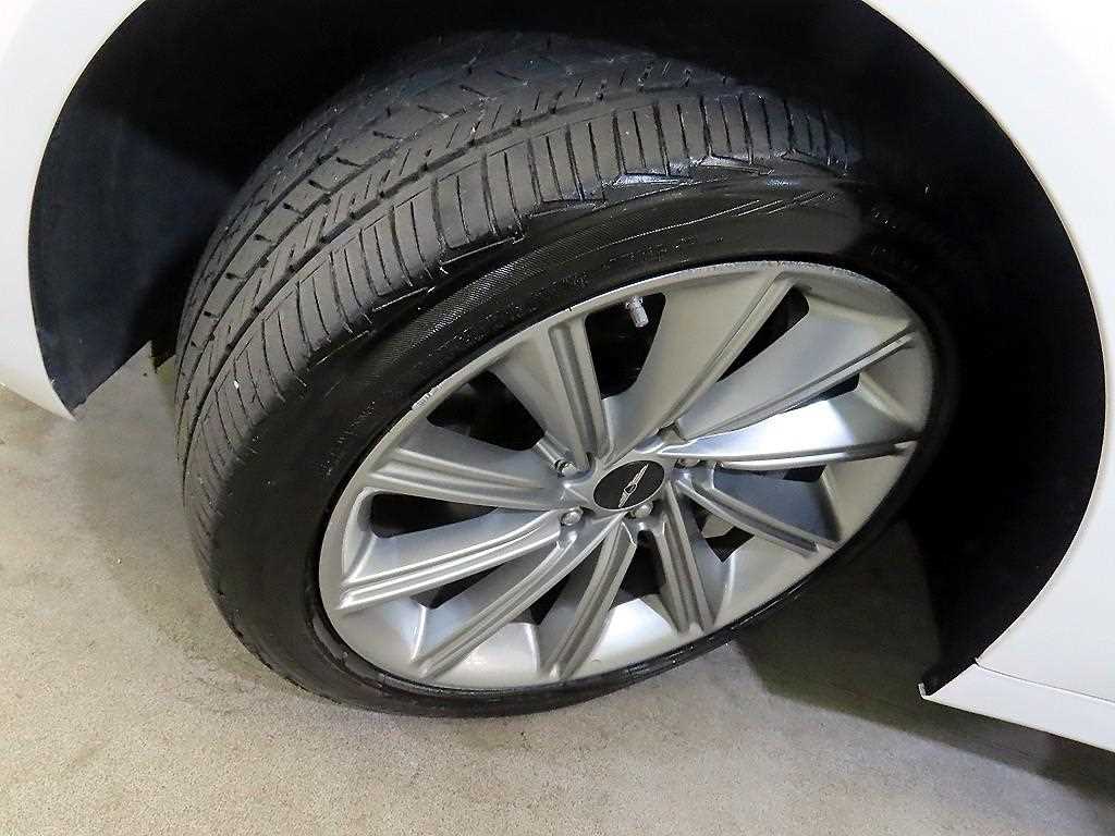 Genesis G70 2024 Blanco - Importación desde Corea - HF Imports Iquique - Foto 20