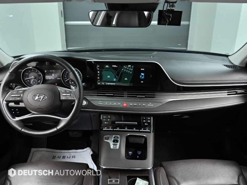 HYUNDAI Grandeur - Vista 7