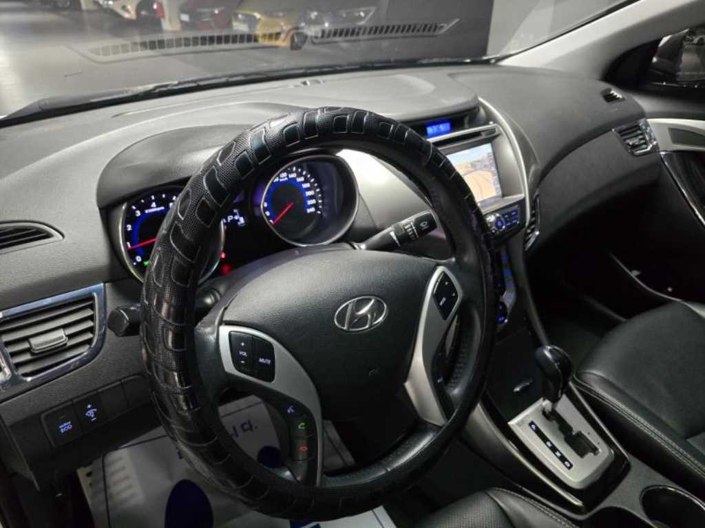 HYUNDAI Avante 2012 - Importación desde Corea - HF Imports Iquique - Foto 16