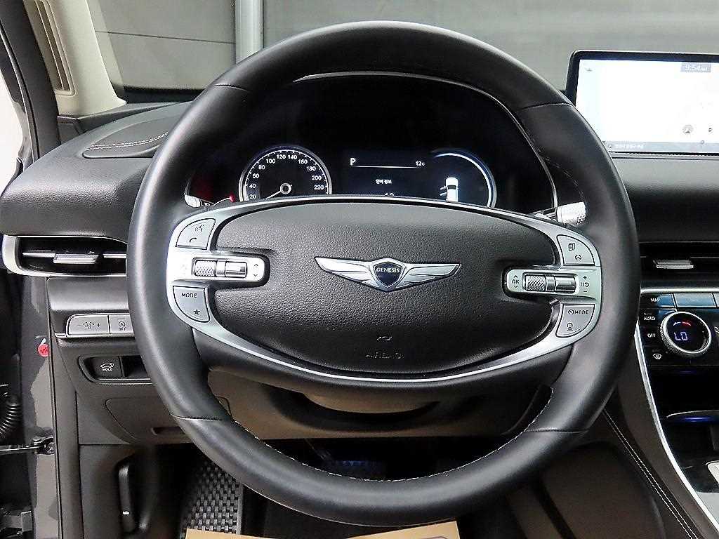 Genesis GV80 - Vista 9