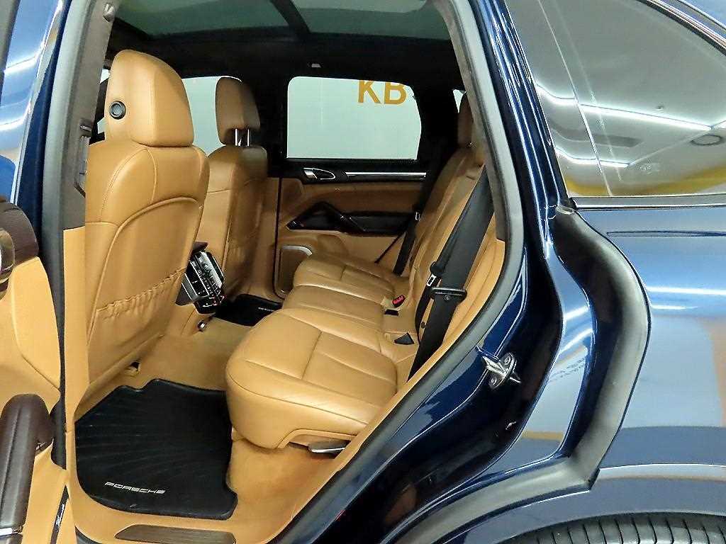 Porsche Cayenne - Vista 6