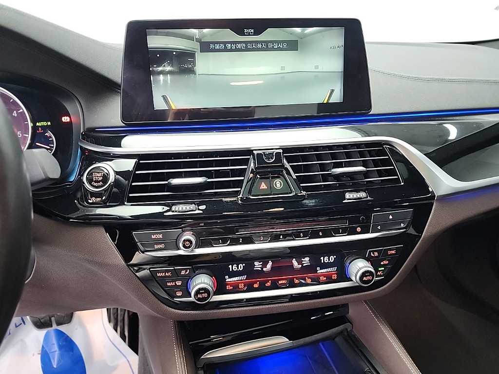 BMW 5 Series - Vista 10