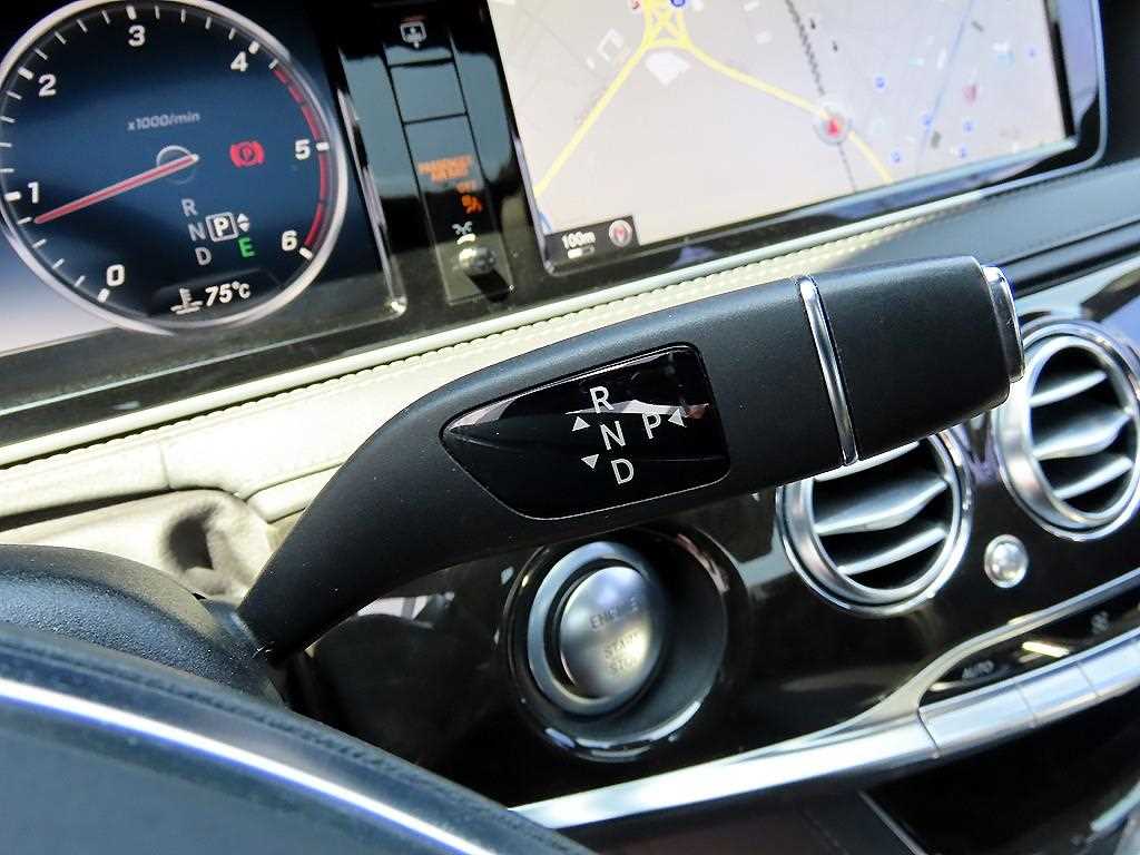 Mercedes Benz S Class - Vista 11