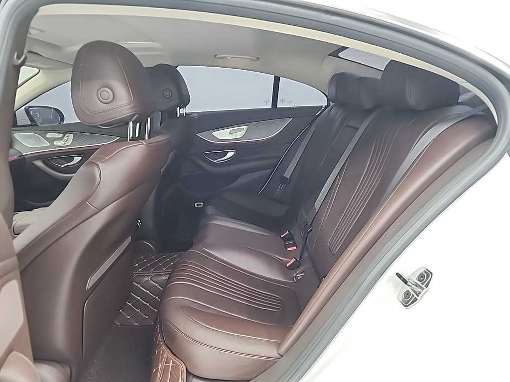 Mercedes Benz CLS Class - Vista 12