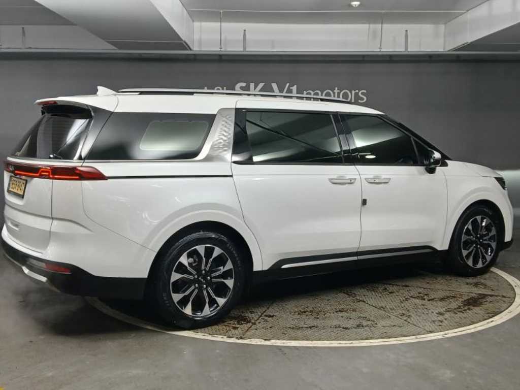 KIA Carnival - Vista 4