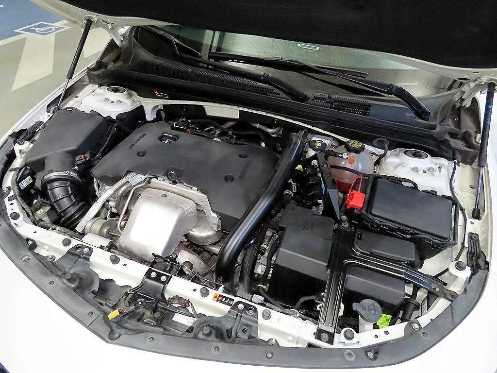 Chevrolet Malibu 2021 Blanco - Importación desde Corea - HF Imports Iquique - Foto 18