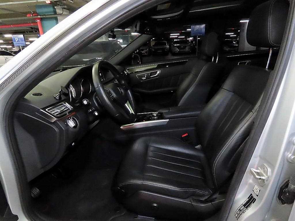 Mercedes Benz E class - Vista 6