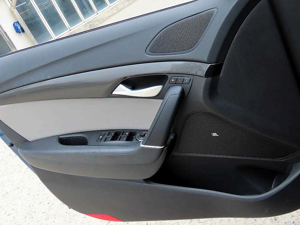 HYUNDAI i40 - Vista 11