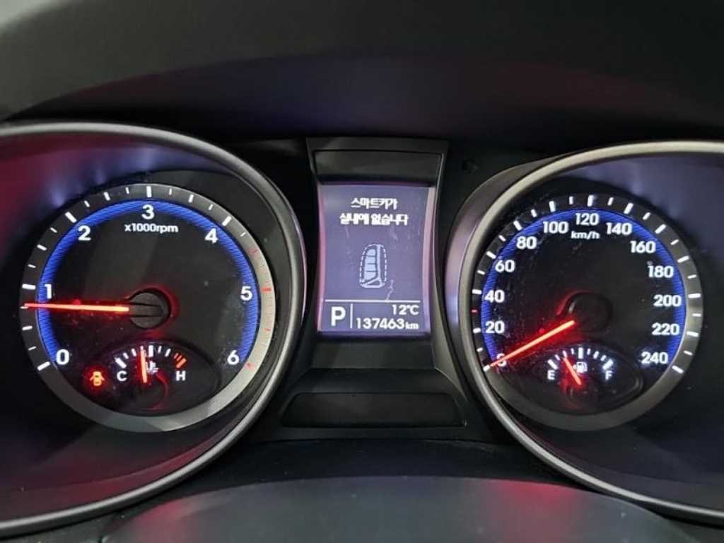 HYUNDAI Santa Fe - Vista 6