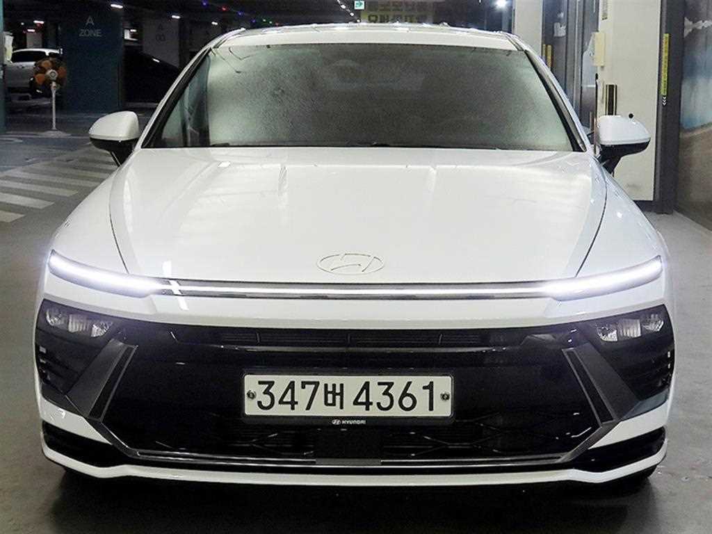 HYUNDAI Sonata - Vista 2