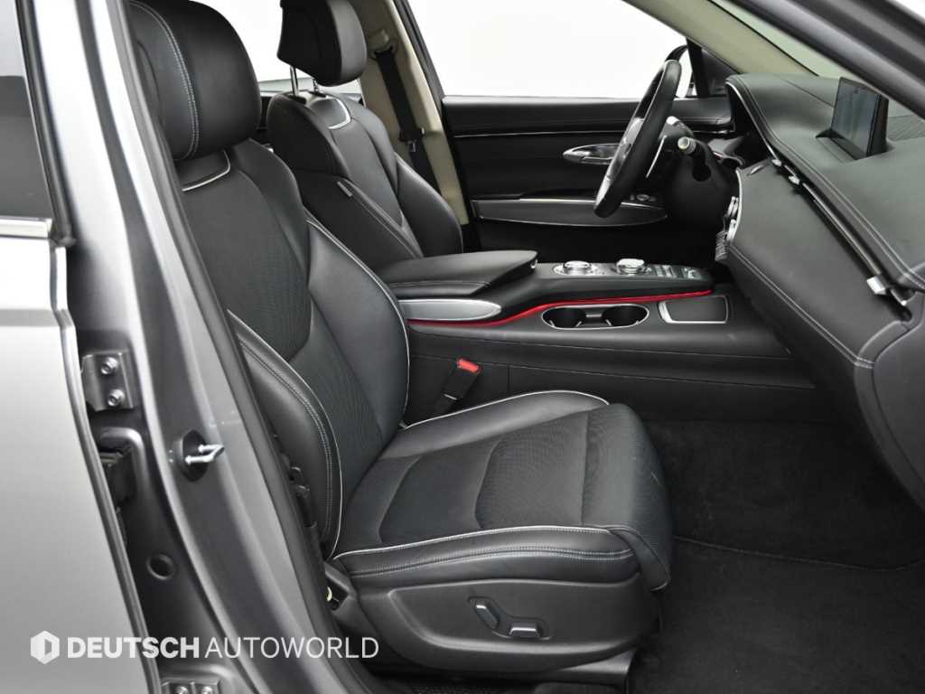 Genesis GV70 - Vista 10