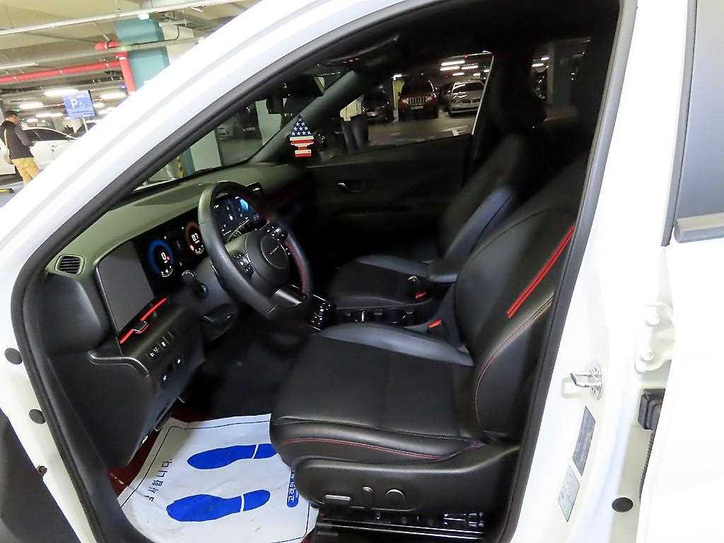 HYUNDAI Kona - Vista 6