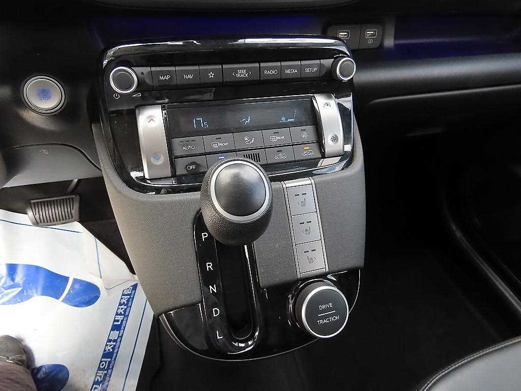 HYUNDAI Casper - Vista 10