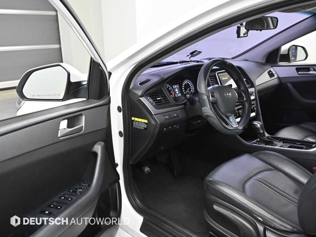 HYUNDAI Sonata - Vista 11