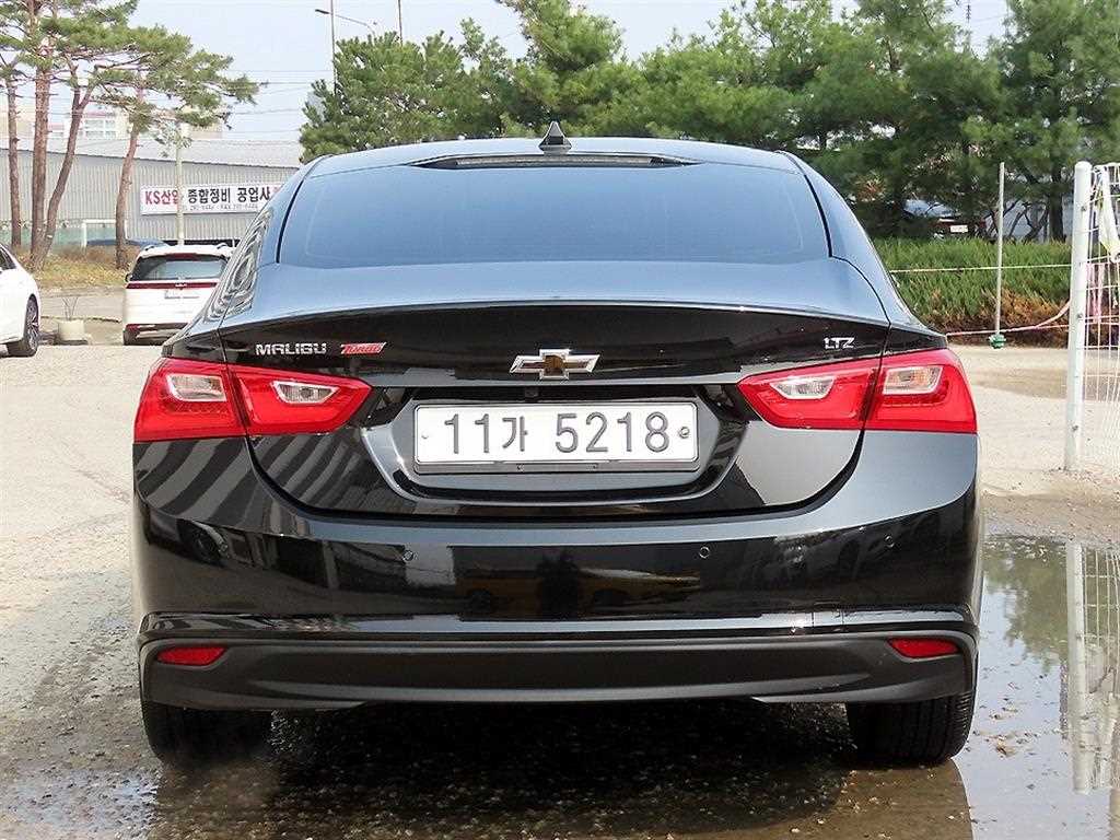 Chevrolet Malibu - Vista 4