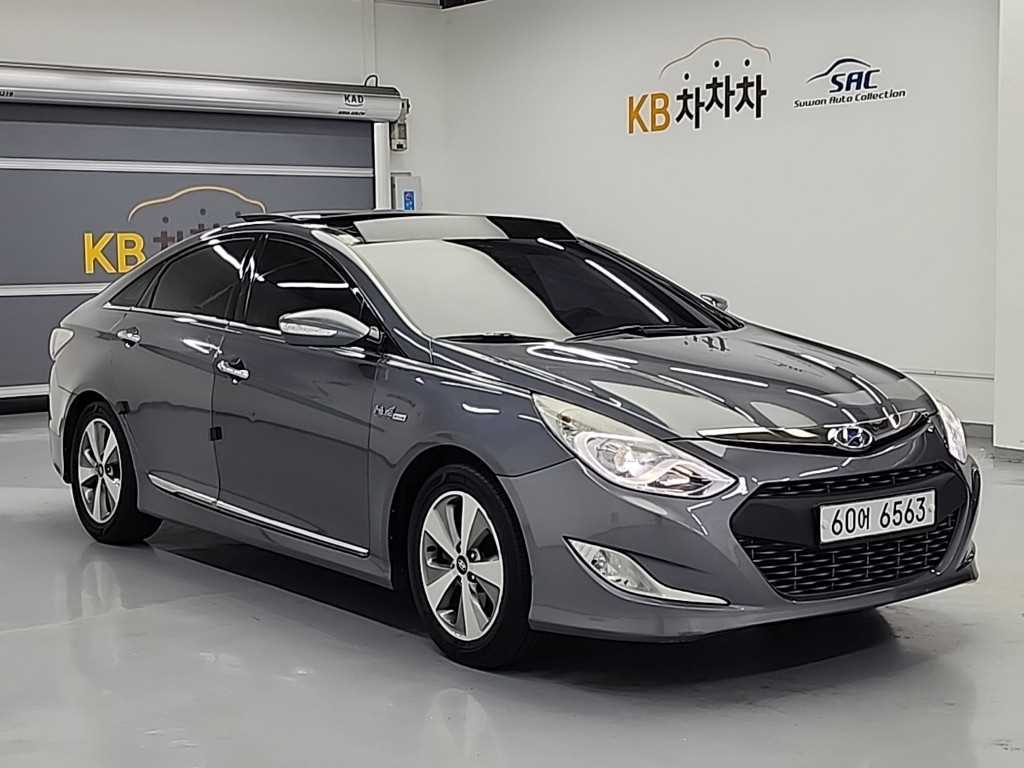 HYUNDAI Sonata - Vista 4