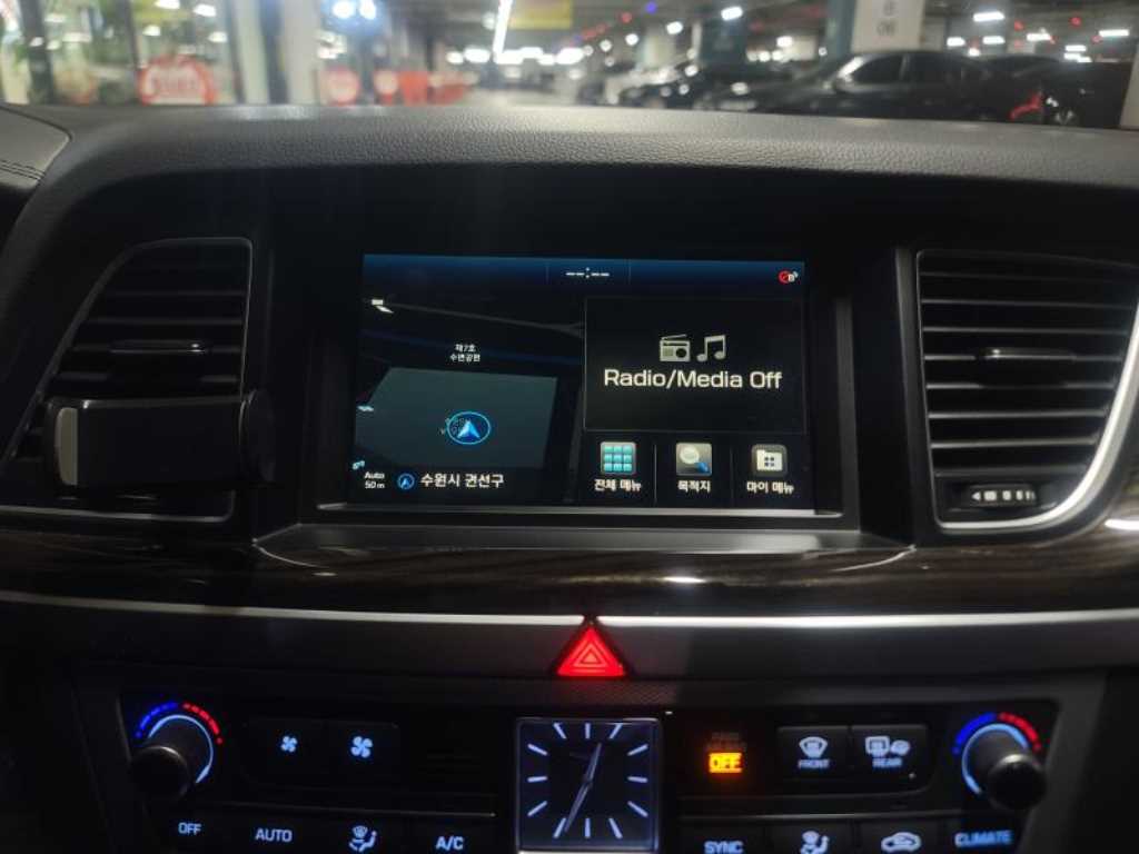 Genesis G80 - Vista 12