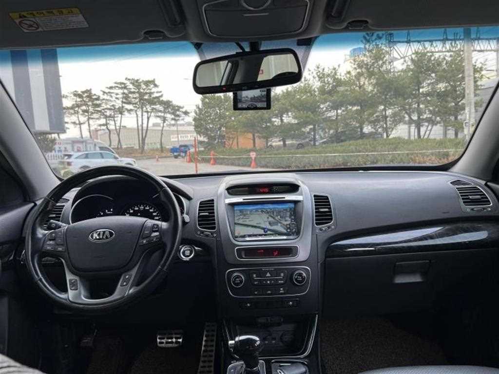 KIA Sorento - Vista 5