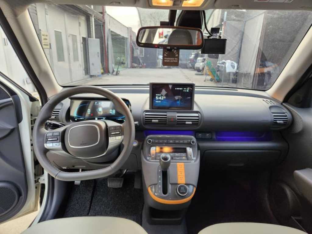 HYUNDAI Casper - Vista 5