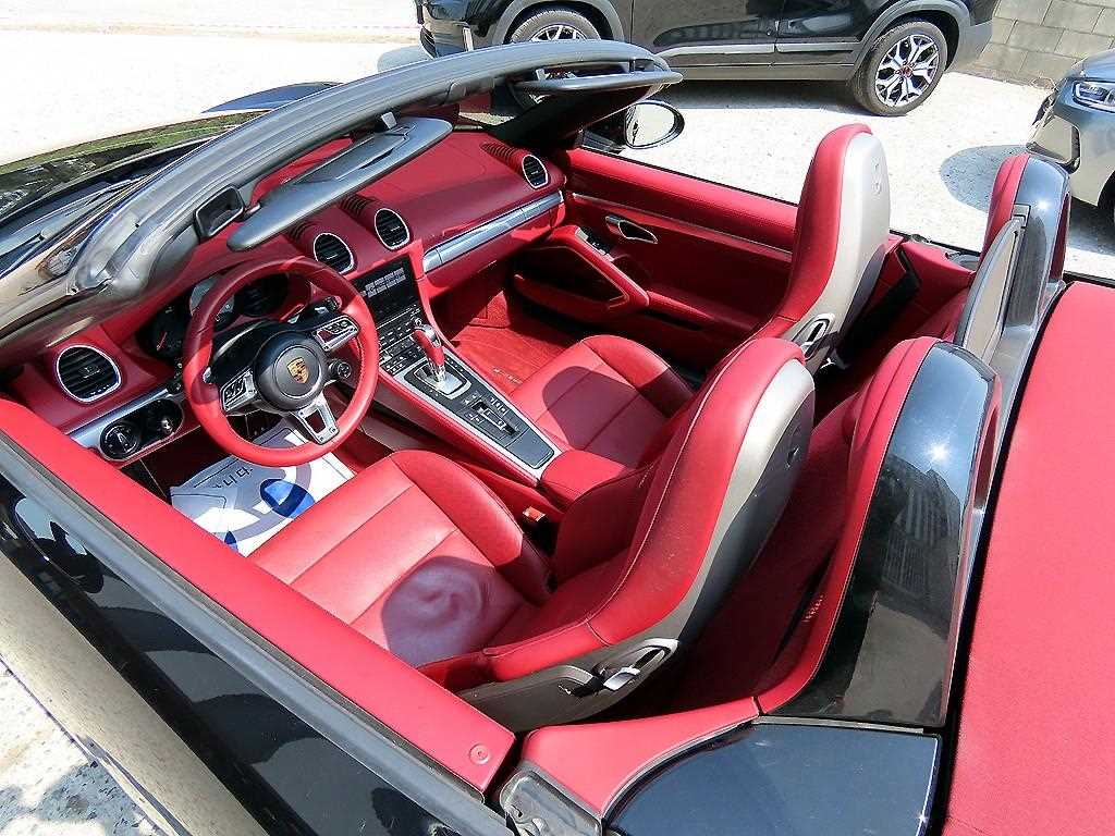 Porsche 718 - Vista 10