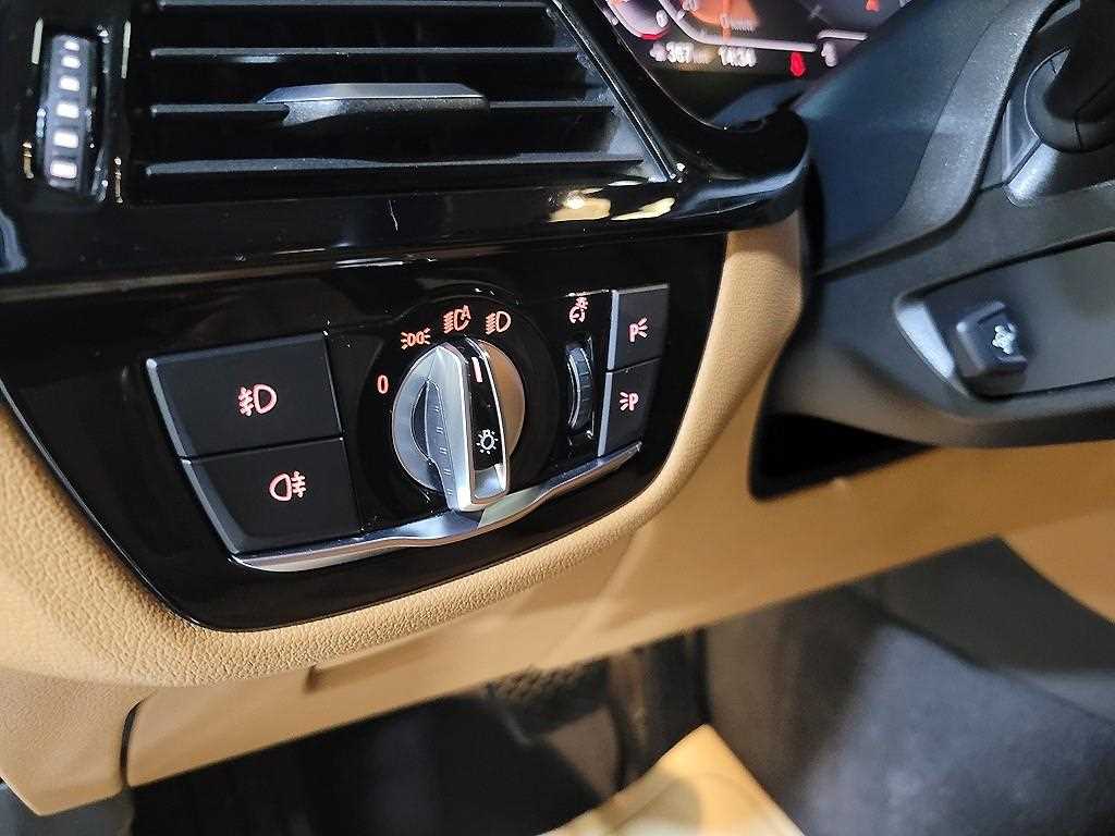 BMW 5 Series 2020 Negro - Importación desde Corea - HF Imports Iquique - Foto 14