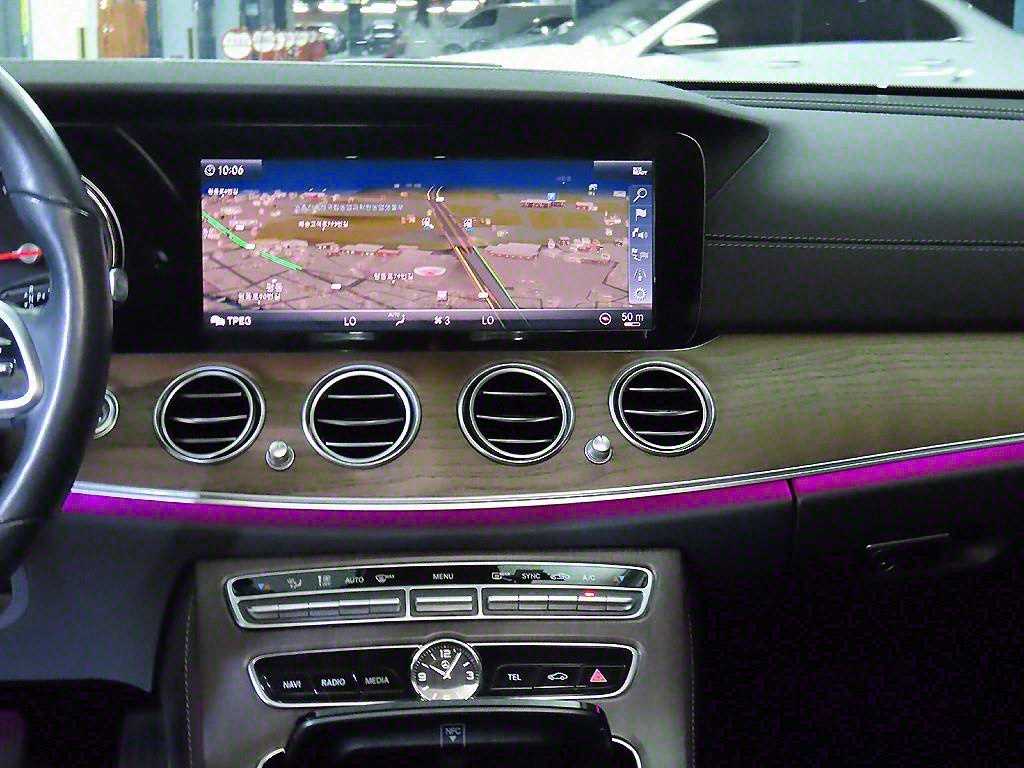 Mercedes Benz E class 2019 Negro - Importación desde Corea - HF Imports Iquique - Foto 13