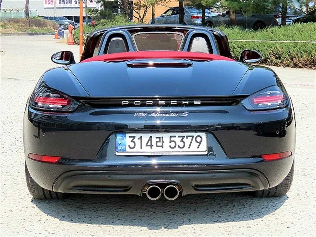 Porsche 718 - Vista 8