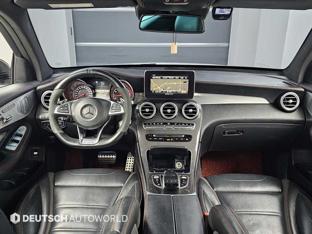 Mercedes Benz GLC Class - Vista 7
