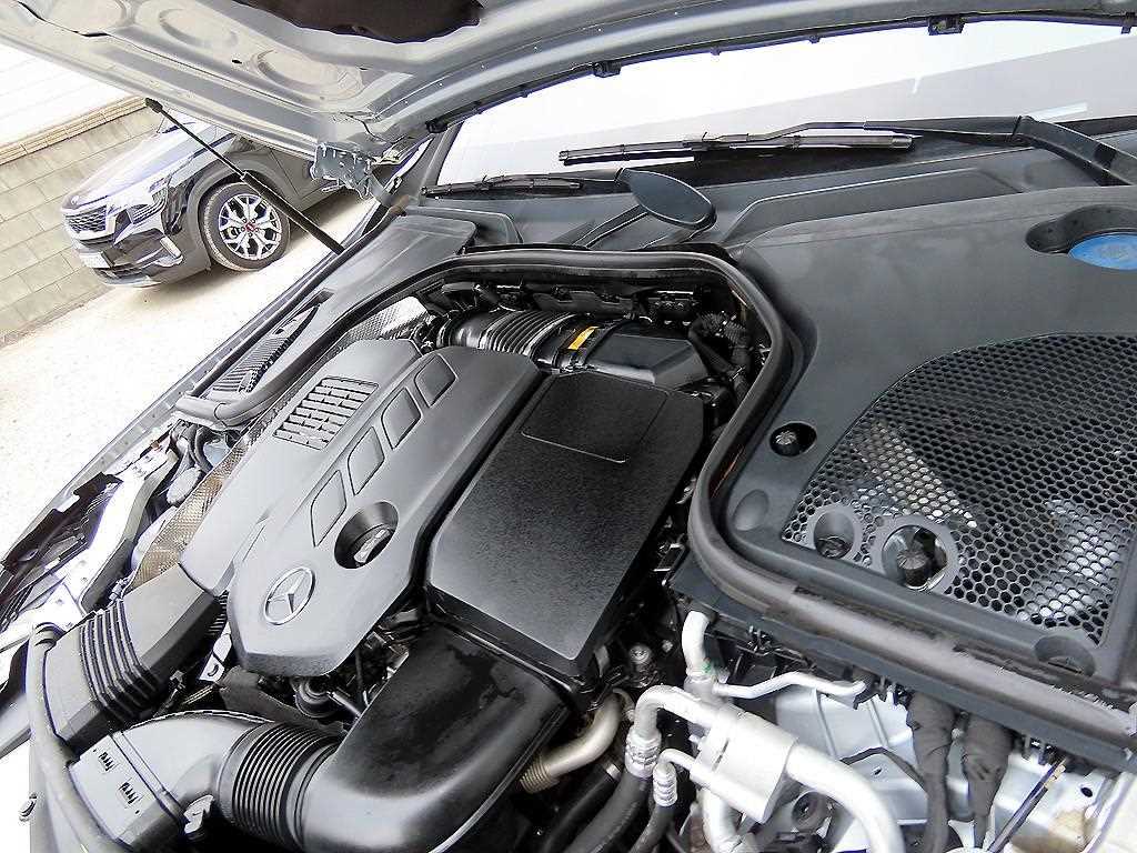 Mercedes Benz CLS Class 2022 Plateado - Importación desde Corea - HF Imports Iquique - Foto 19