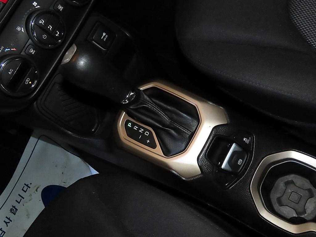 Jeep Renegade - Vista 12