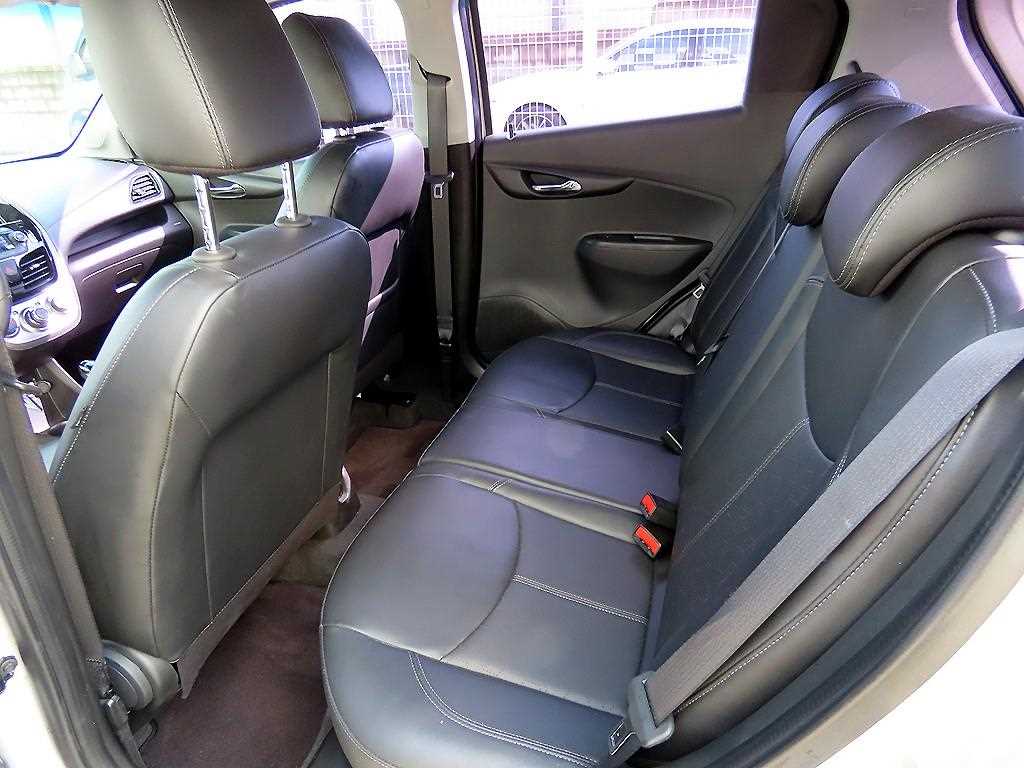 Chevrolet Spark - Vista 6