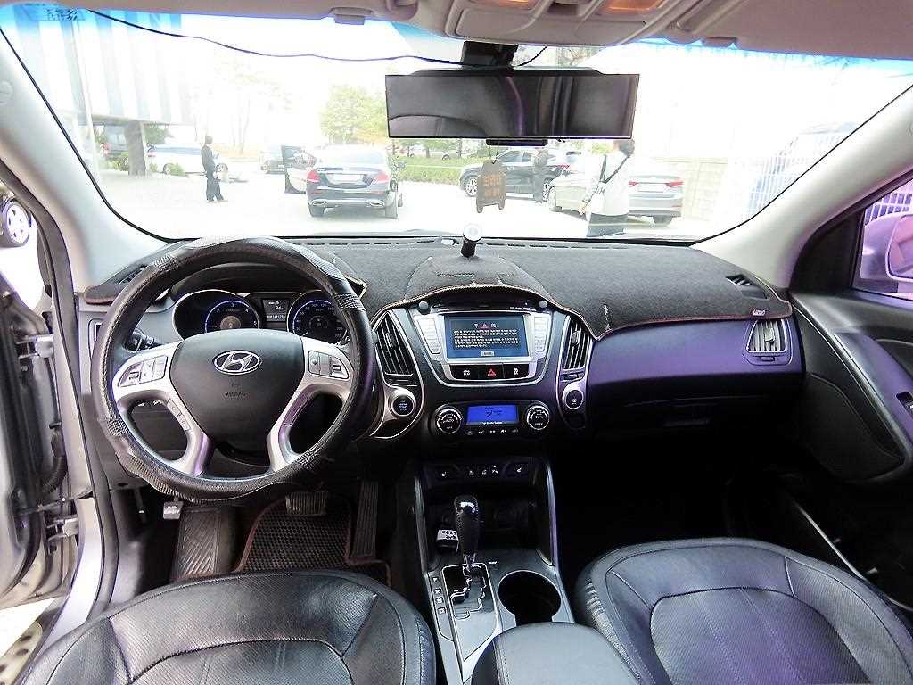 HYUNDAI Tucson - Vista 7