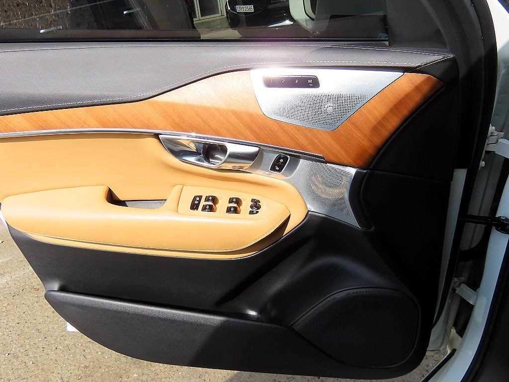 Volvo XC90 - Vista 12