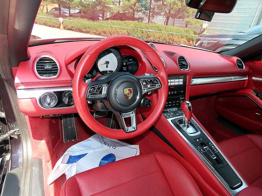 Porsche 718 - Vista 11