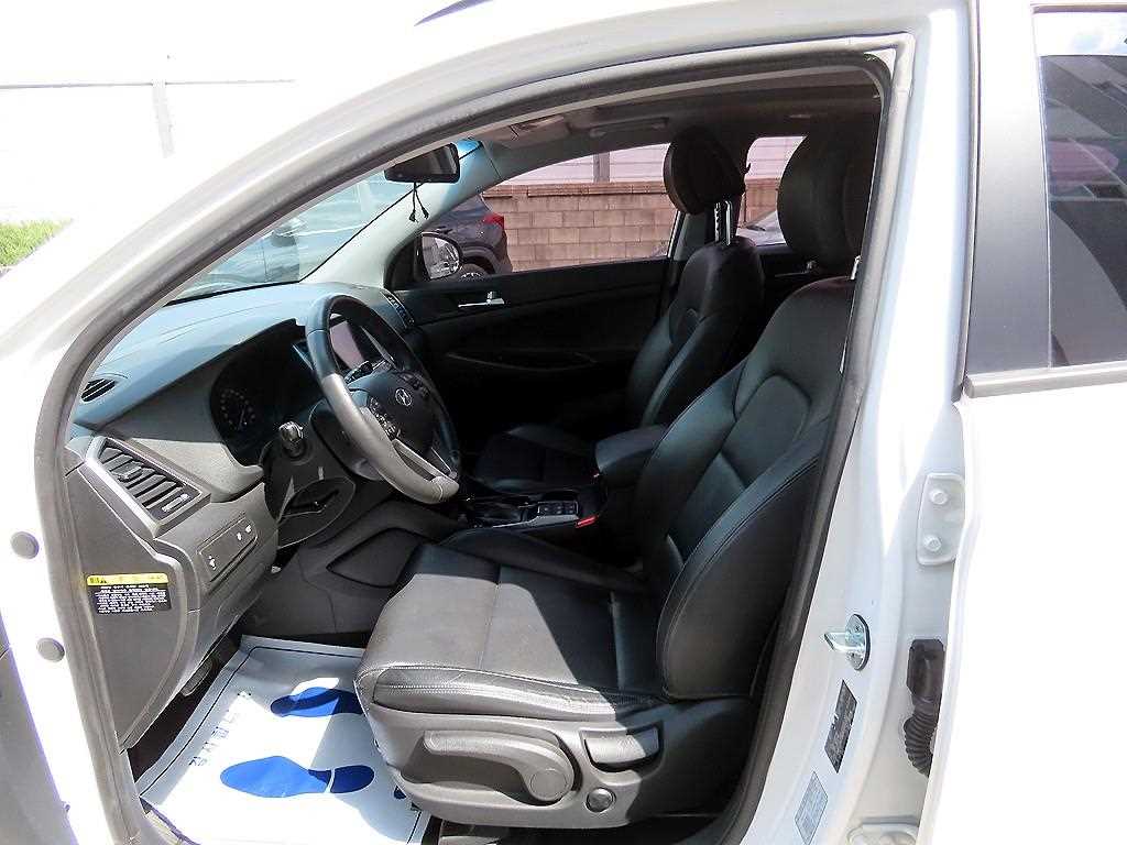 HYUNDAI Tucson - Vista 5