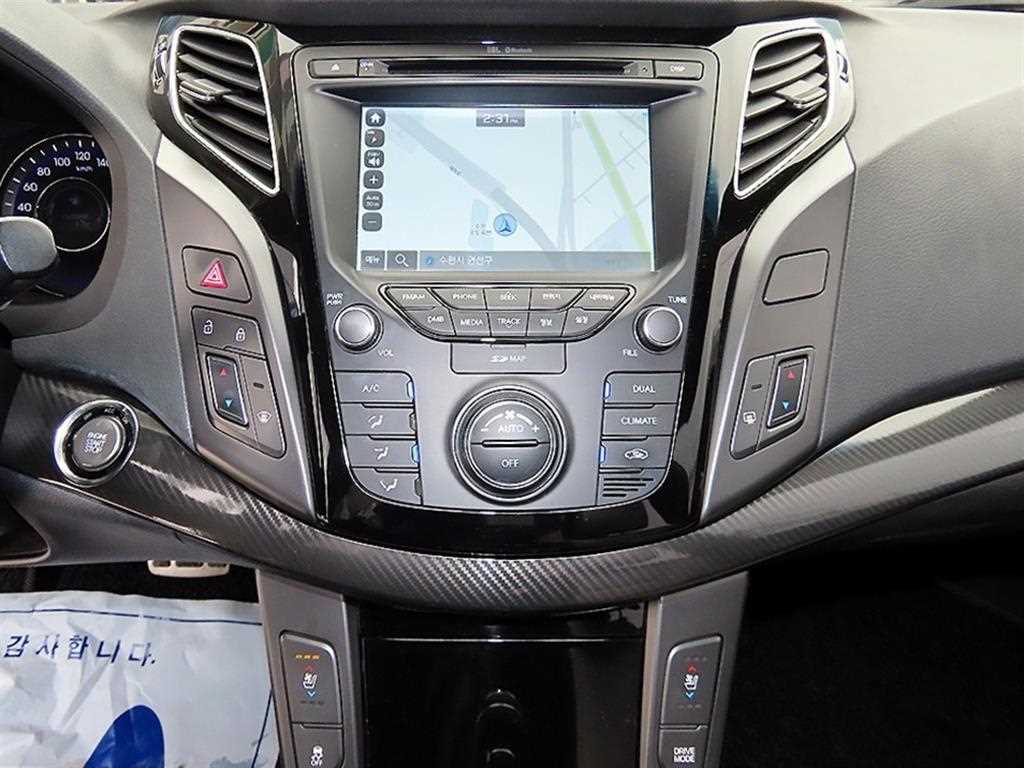 HYUNDAI i40 2016 Azul - Importación desde Corea - HF Imports Iquique - Foto 13