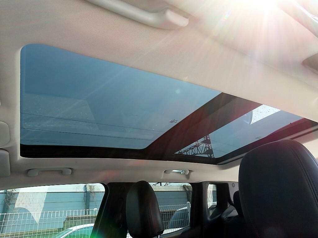 Jeep Renegade 2016 Negro - Importación desde Corea - HF Imports Iquique - Foto 17