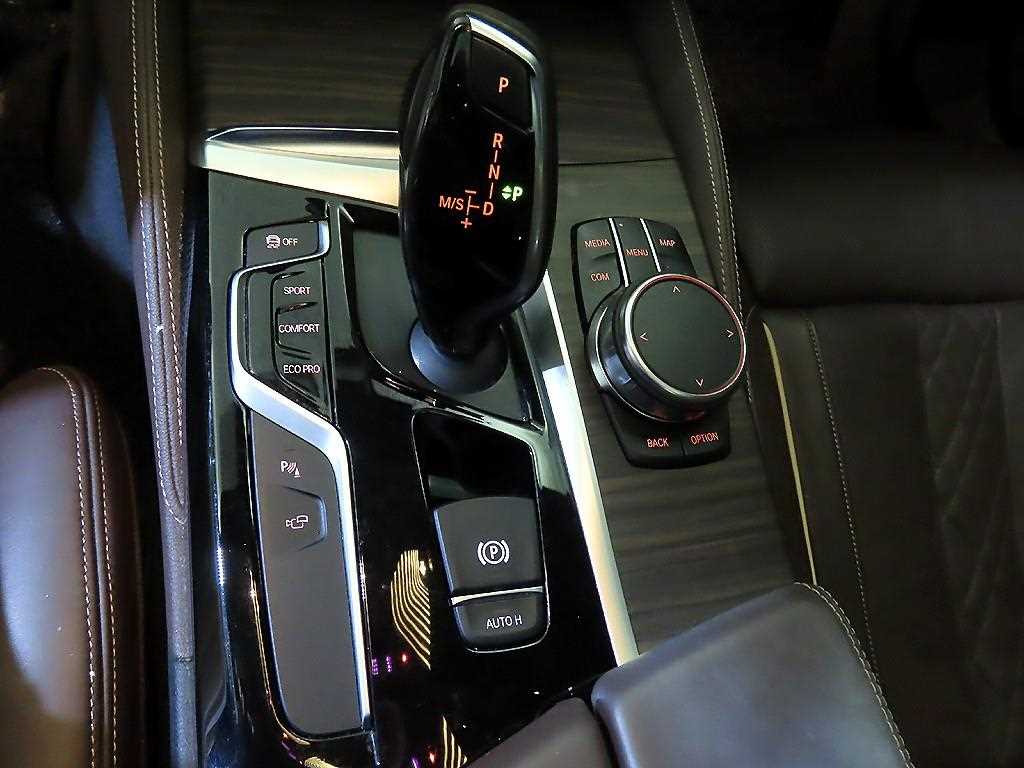 BMW 5 Series - Vista 12