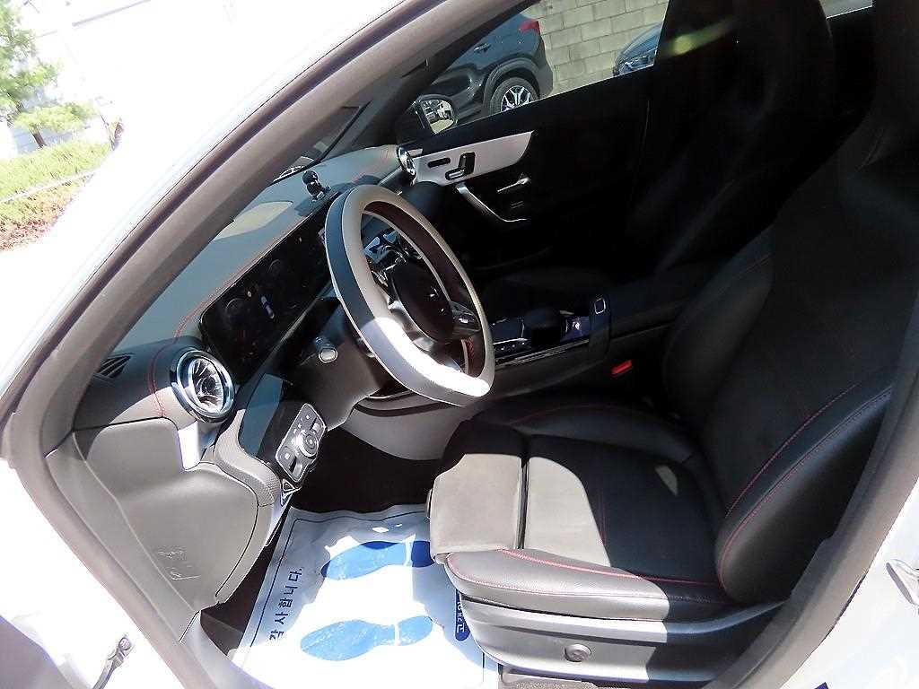 Mercedes Benz CLA Class - Vista 6