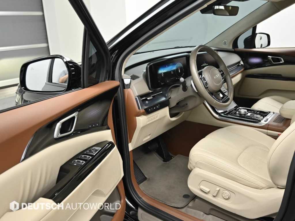 KIA Carnival - Vista 11