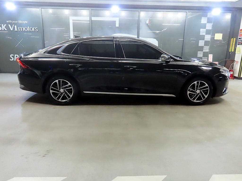 HYUNDAI Grandeur - Vista 3